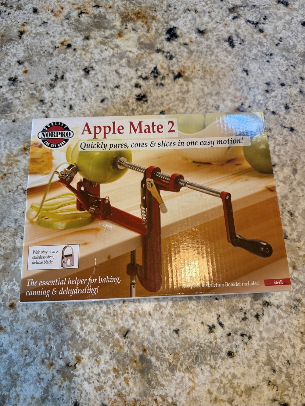 Norpro Apple Mate 2 Apple Peeler, Corer & Slicer - Red